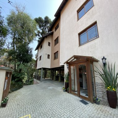 Apartamento no bairro Planalto por apenas R$ 489.000, em área nobre de Gramado.