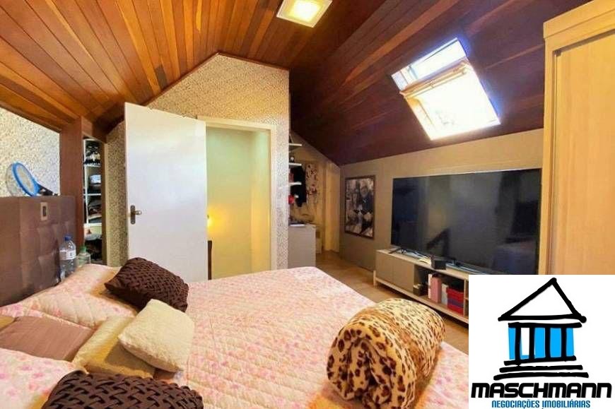 Casa de 4 suítes à venda Vila Suzana- Canela