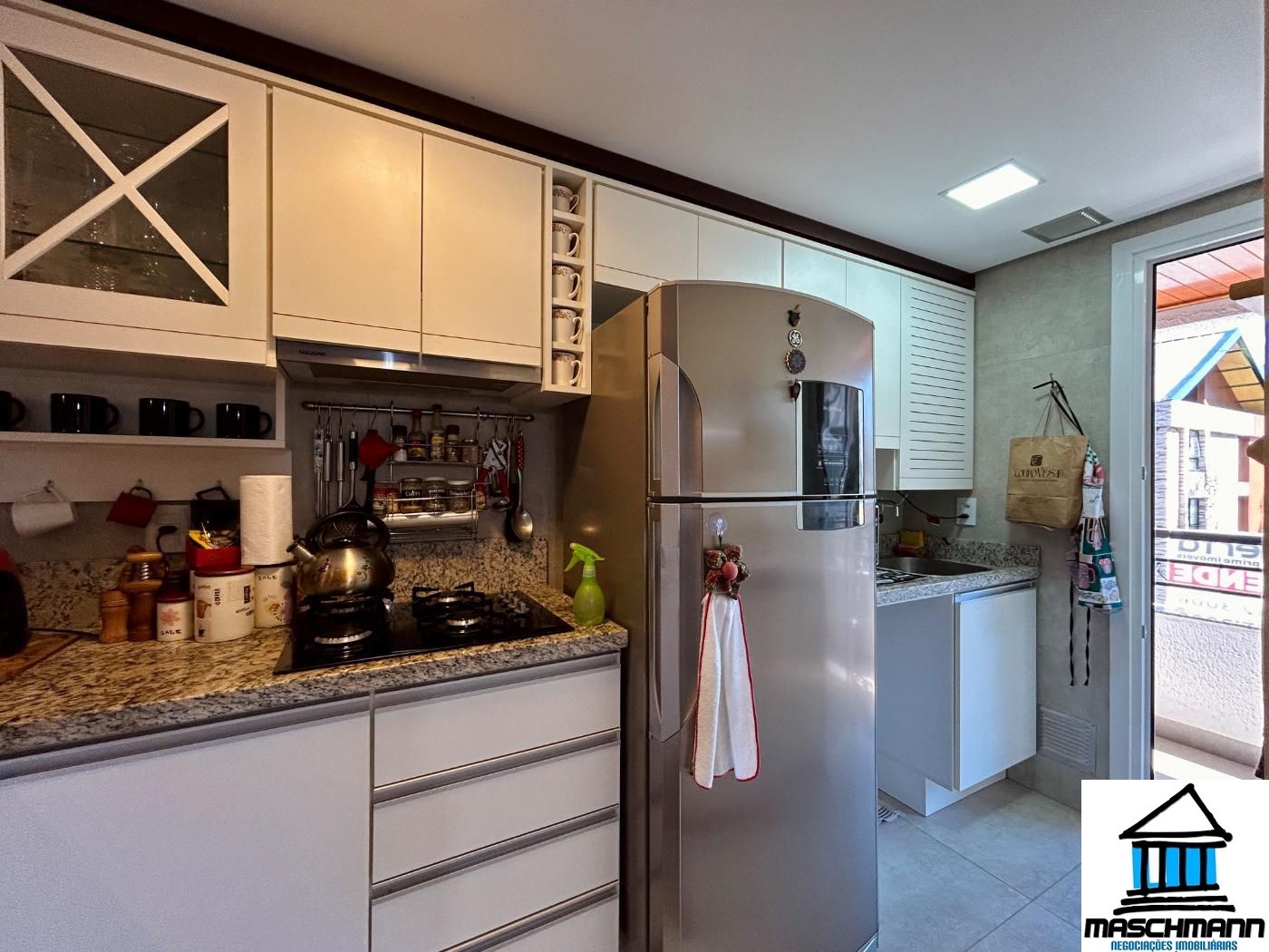 Apartamento mobiliado de 2 auartos, suíte na vila suíza, Caneal-RS.