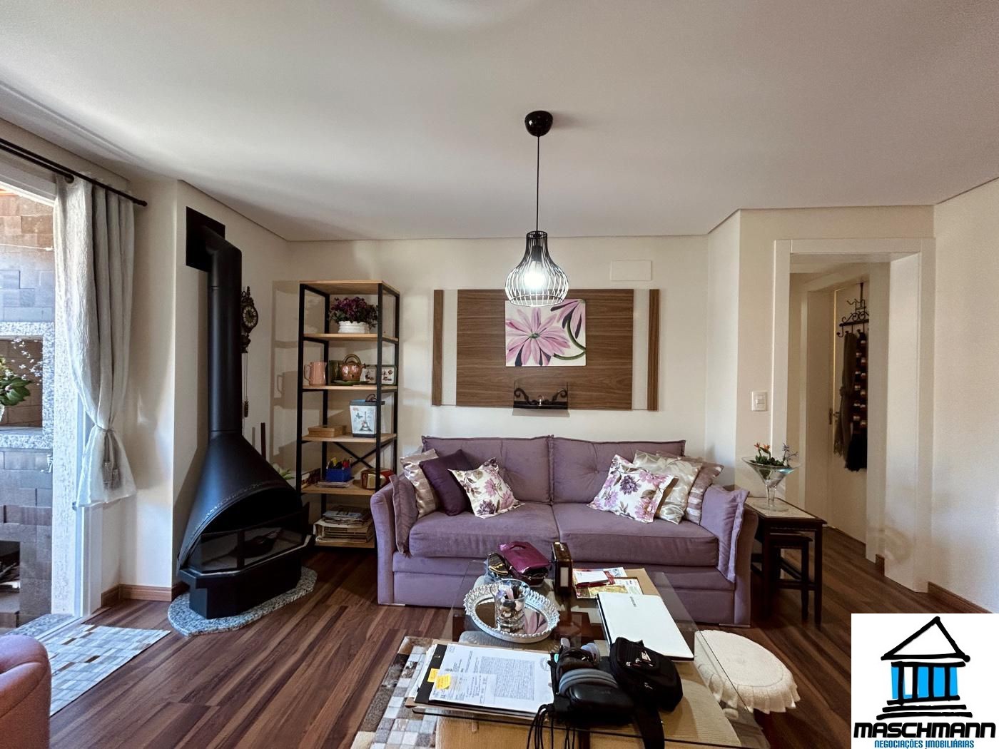 Apartamento mobiliado de 2 auartos, suíte na vila suíza, Caneal-RS.