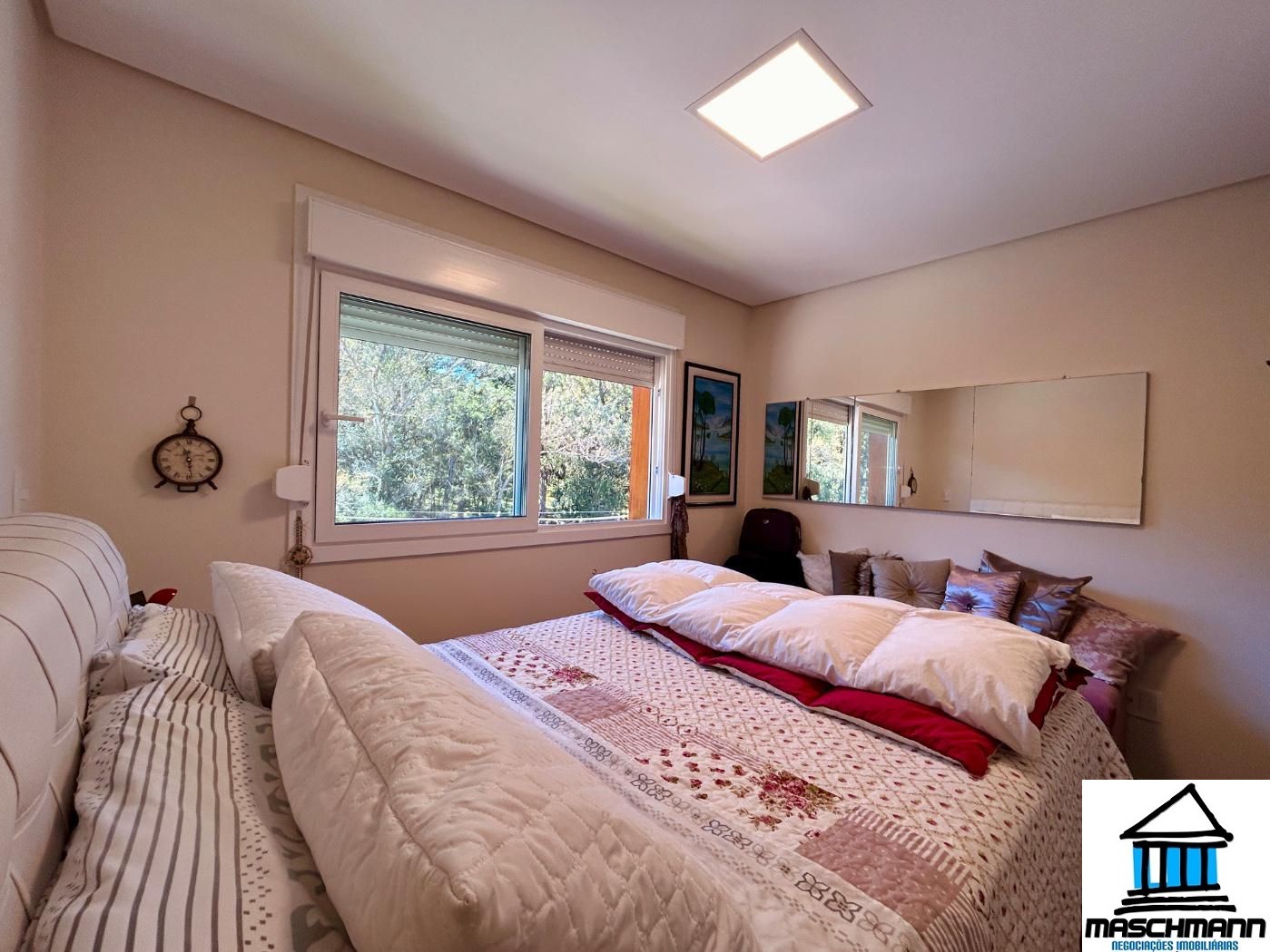 Apartamento mobiliado de 2 auartos, suíte na vila suíza, Caneal-RS.