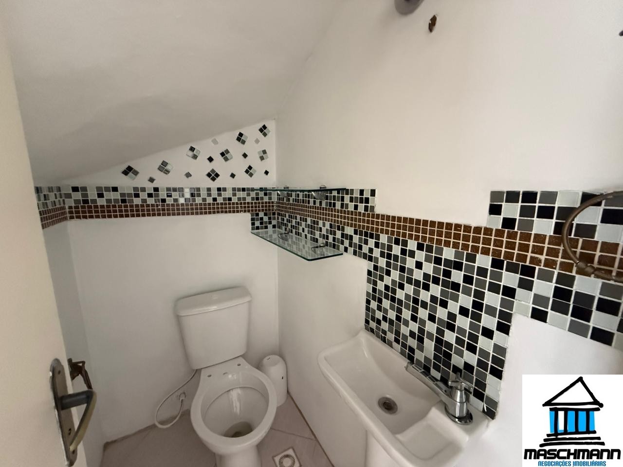 Casa de 2 auartos mobiliada no bairro Vila Luíza Canela