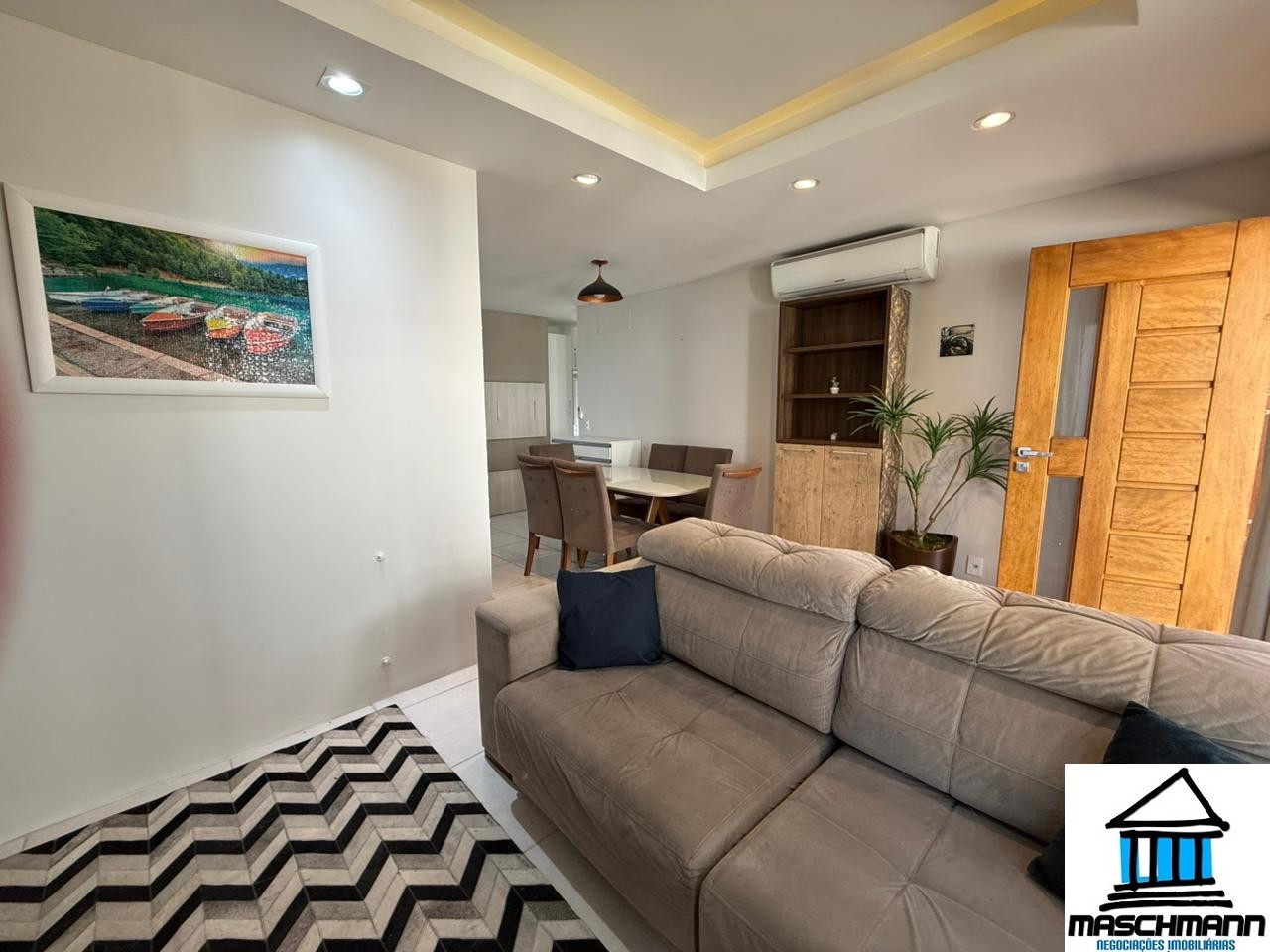 Casa 3 suítes para Venda no bairro Suzana em Canela