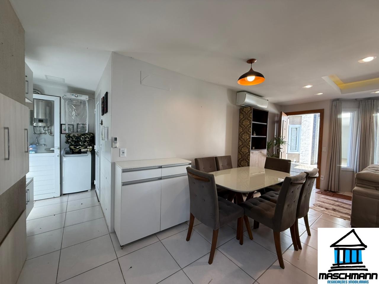 Casa 3 suítes para Venda no bairro Suzana em Canela