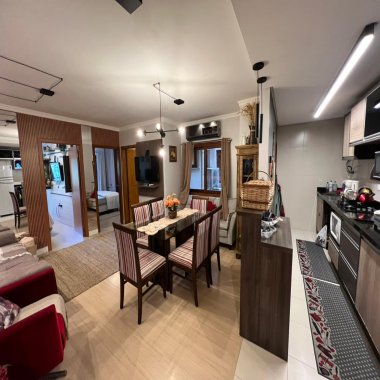 Apartamento de 2 dormitórios mobiliado no centro de Canela