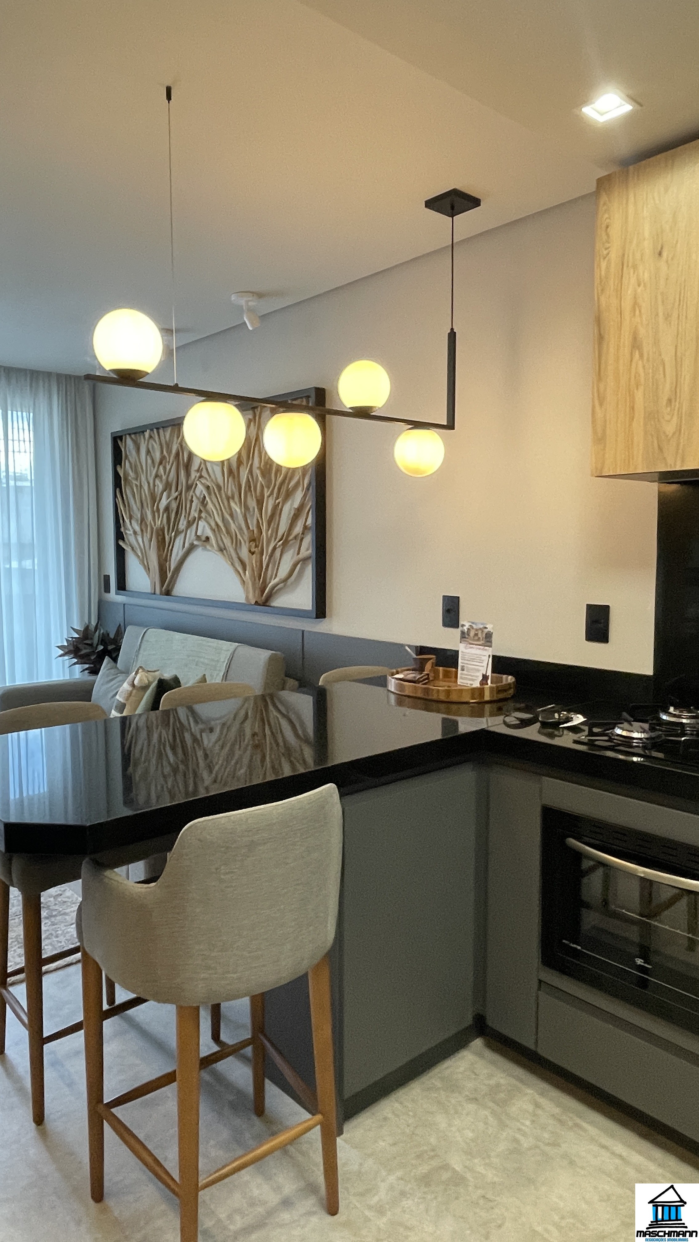 Apartamento 1 Dormitório mobiliado com terraço perfeito para locação em Canela