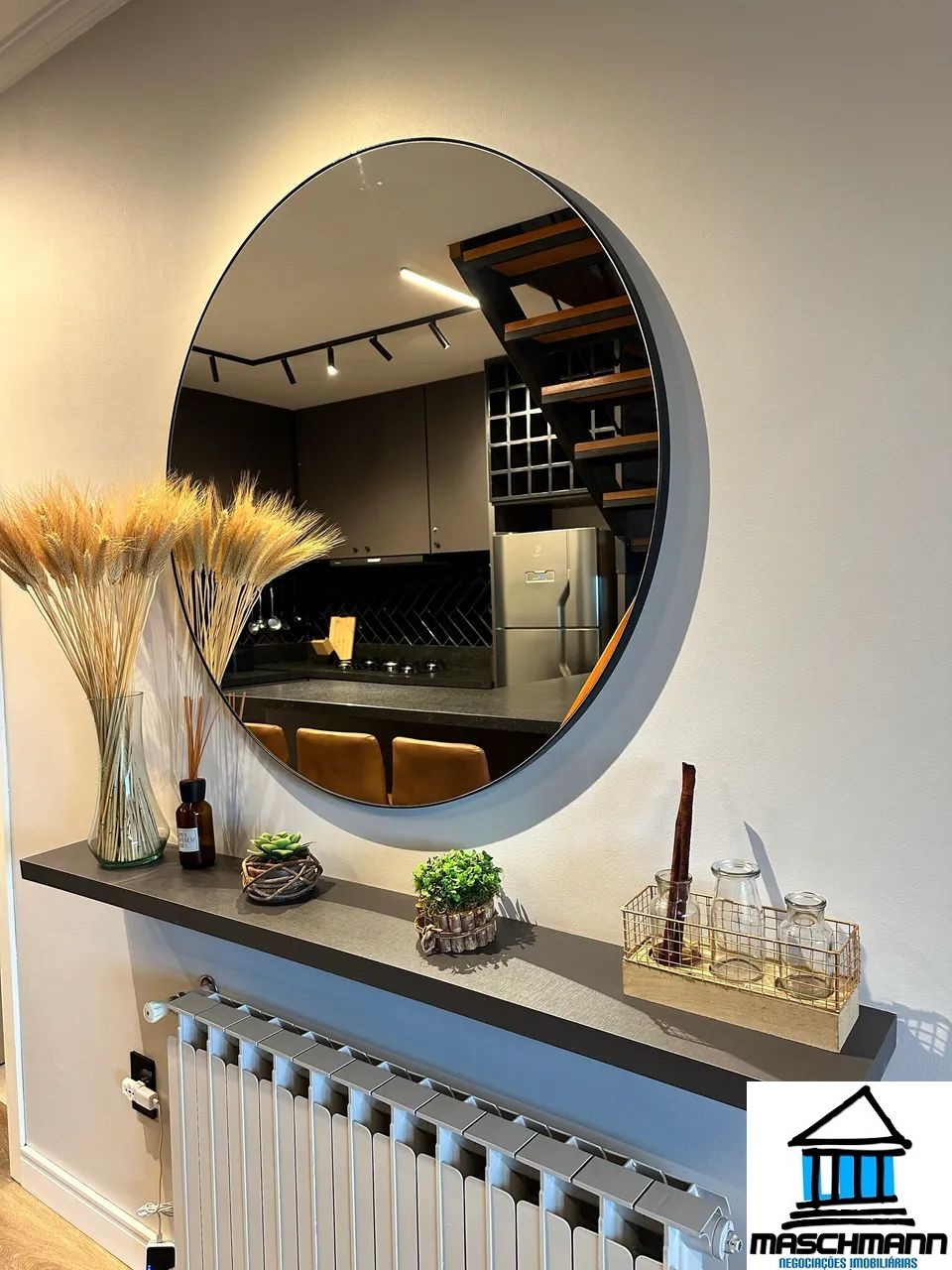 Apartamento mobiliado de 2 dormitórios no centro de Gramado