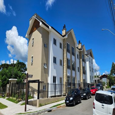 Apartamento novo de 2 dormitórios com suíte na Cidade de Gramado, RS